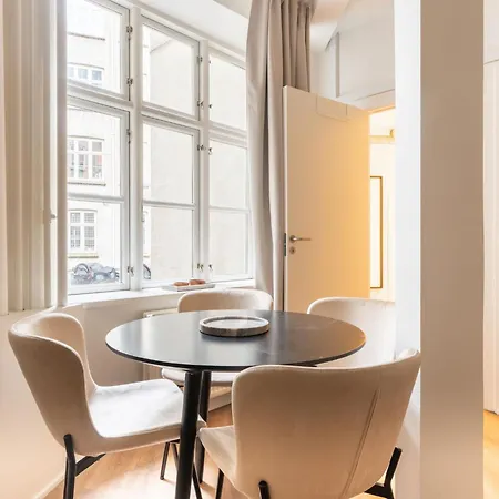 Apartmán Noble - Fantastic 5-bdr In The Capital