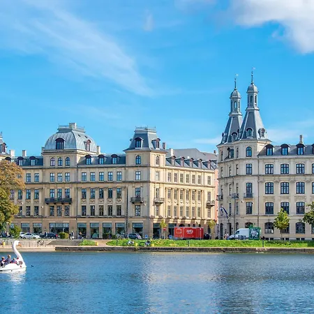 Sanders Noble - Fantastic 5-bdr In The Capital 公寓