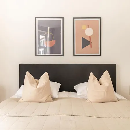 Sanders Noble - Fantastic 4-bdr In The Capital Appartement Copenhague